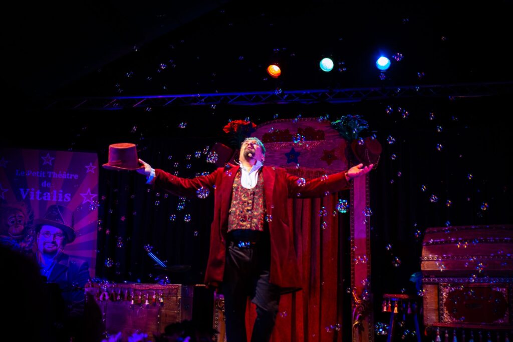 Vitalis, spectacle enfant en salle en Bretagne.